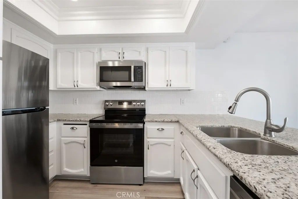 Photo of 608 36th Street #B, Newport Beach, CA 92663 (MLS # OC26073001)