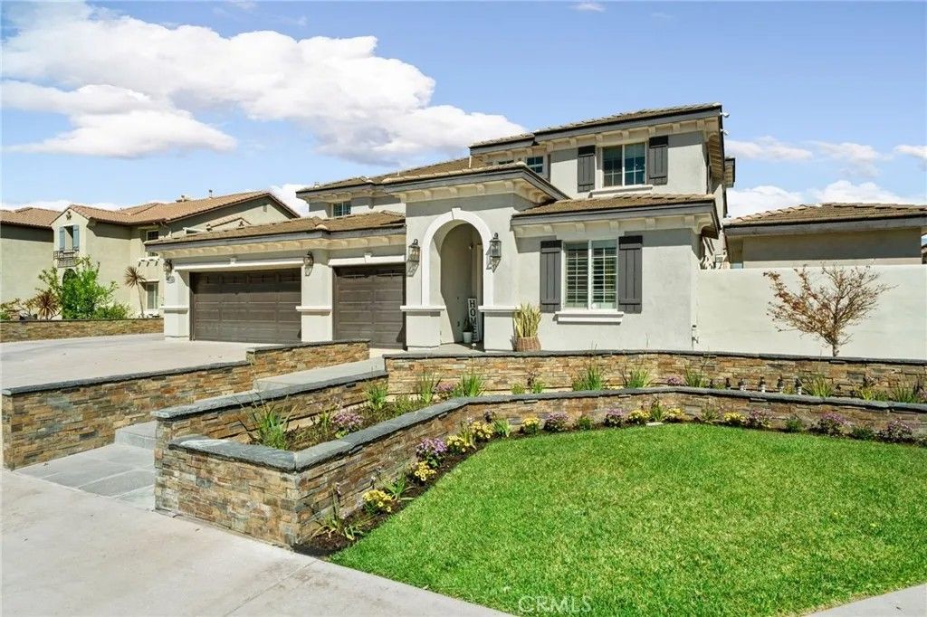 Photo of 10756 Saffron Street, Fontana, CA 92337 (MLS # CV26049209)