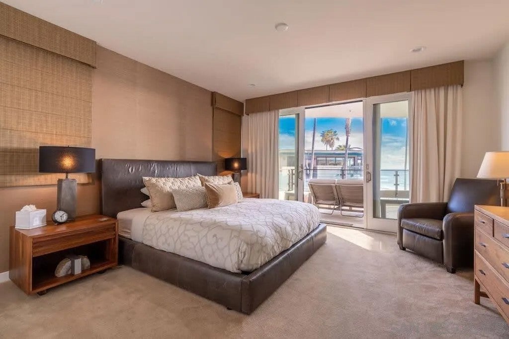 6767 Neptune Pl 301