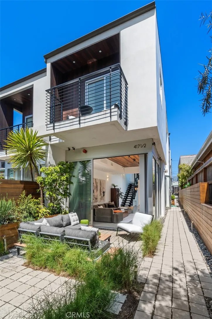 417 Sunset Avenue 1.2