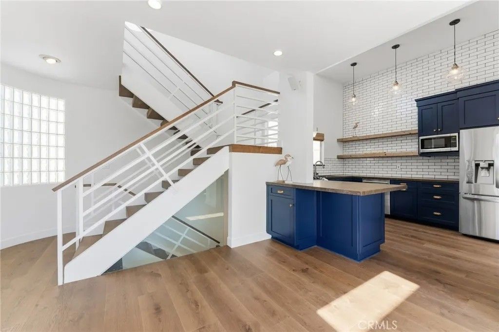 Photo of 1452 Loma Dr #A, Hermosa Beach, CA 90254 (MLS # SB26056438)