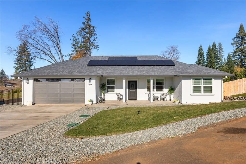 Photo of 605 Boquest Blvd, Paradise, CA 95969 (MLS # SN25273117)