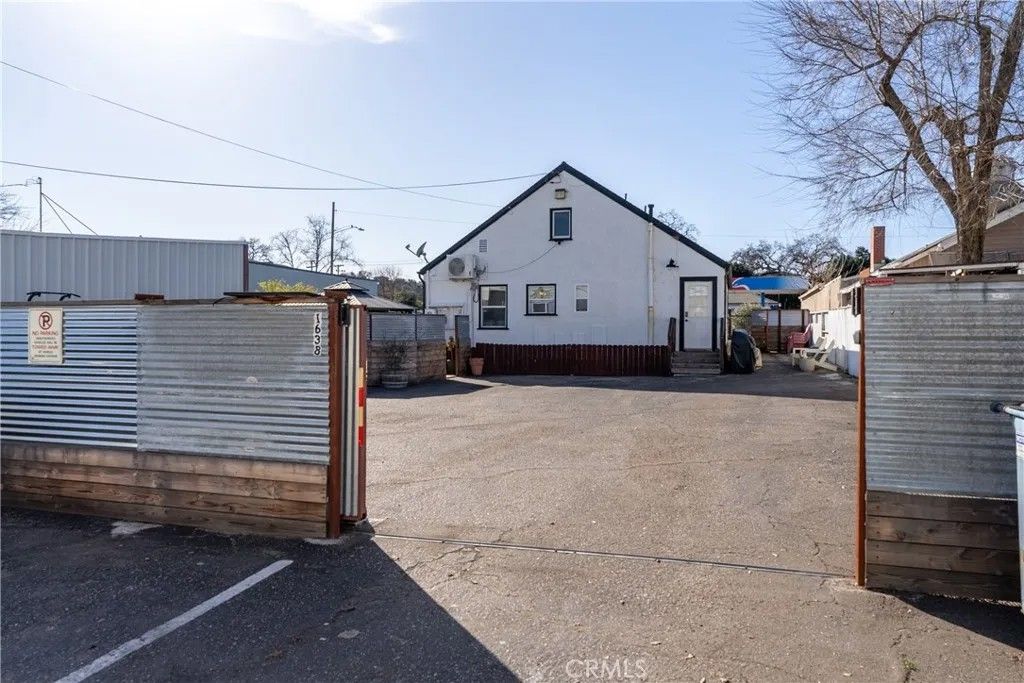 Photo of 1636 Spring Street, Paso Robles, CA 93446 (MLS # NS26057585)