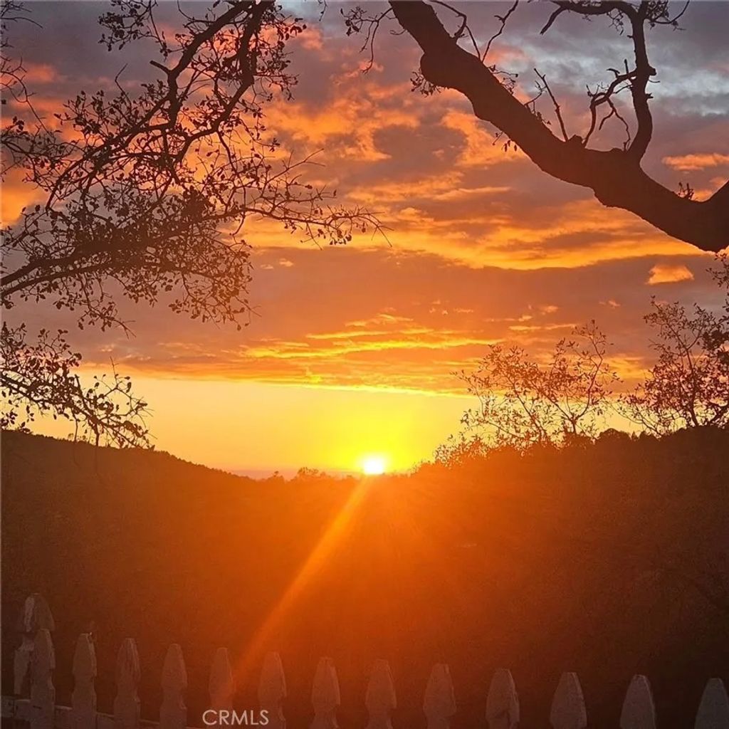 Photo of 46455 Konklin Rd, Coarsegold, CA 93614 (MLS # FR25280838)