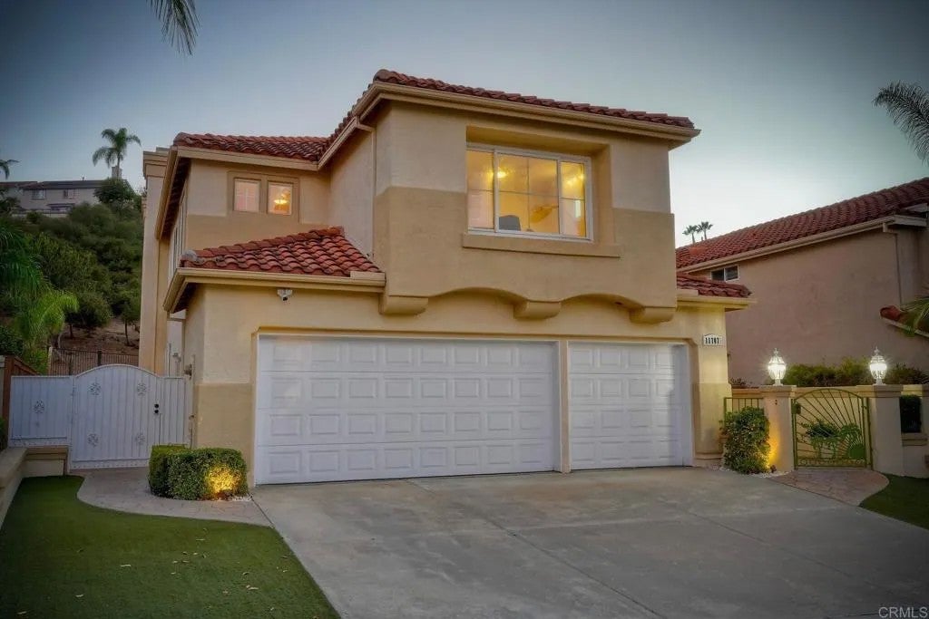 11707 Aspen View