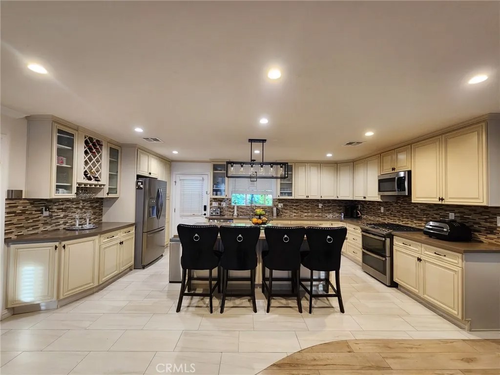 6601 Alcove