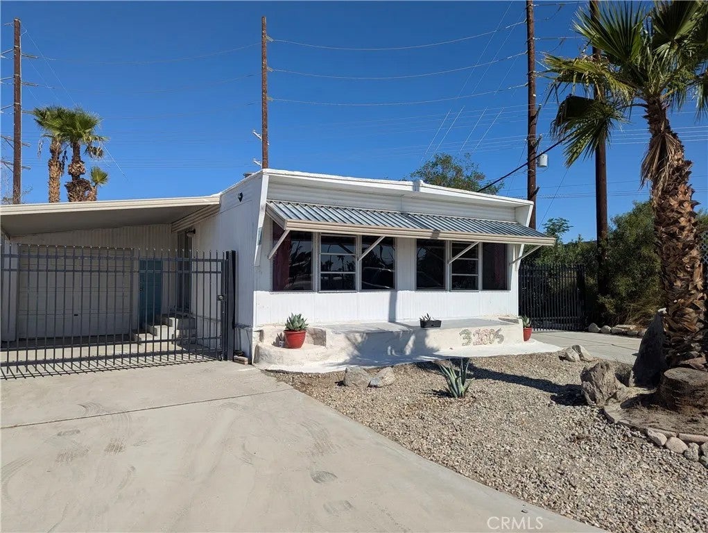 32005 Westchester Dr