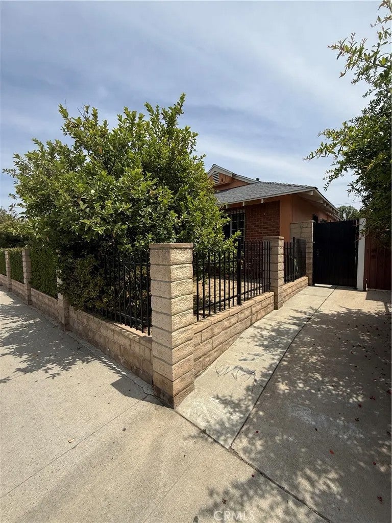 6030 Coldwater Canyon