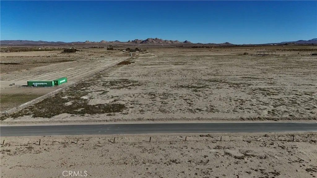 Photo of 790 Locust, Lucerne Valley, CA 92356 (MLS # HD25275338)