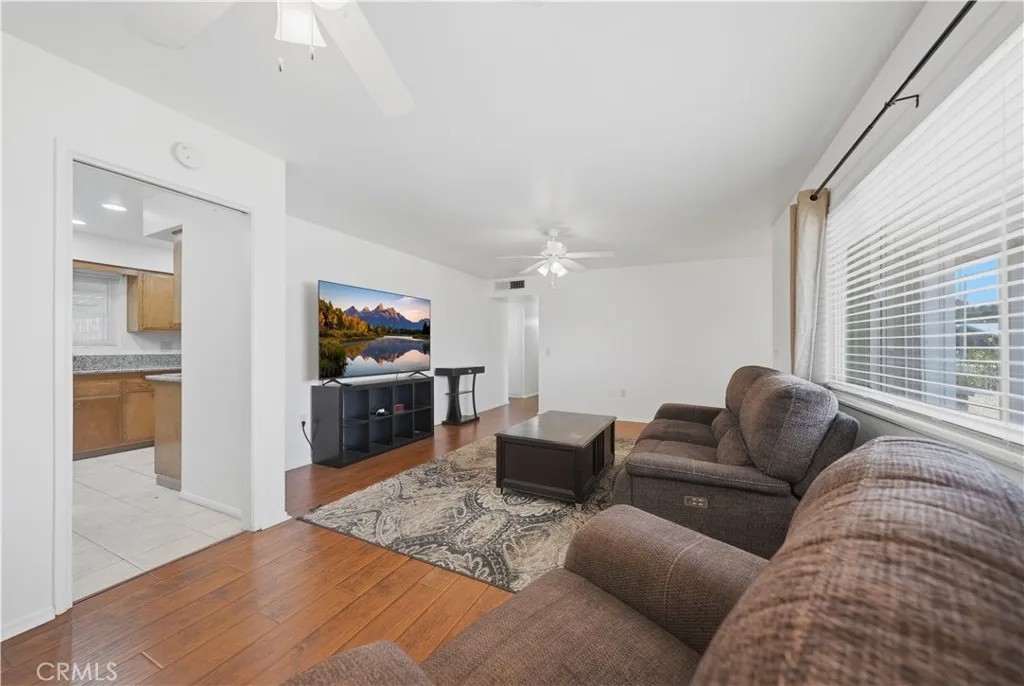 28561 Middlebury