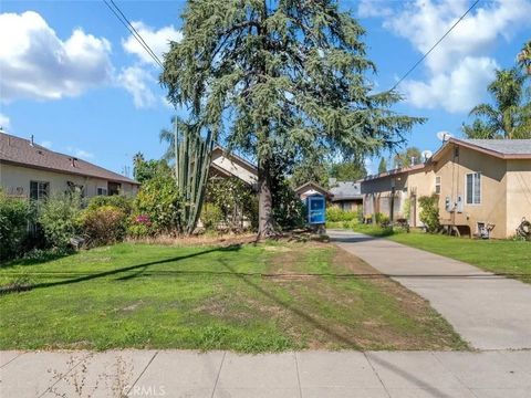 Tiny photo for 523 Griswold Ave, San Fernando, CA 91340 (MLS # SR25250629)