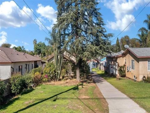 Tiny photo for 523 Griswold Ave, San Fernando, CA 91340 (MLS # SR25250629)