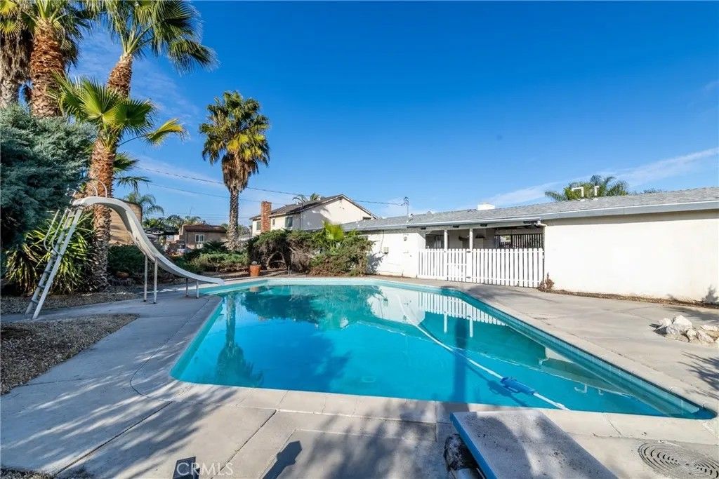 Photo of 1098 Richards Rd, Perris, CA 92571 (MLS # SW26032235)