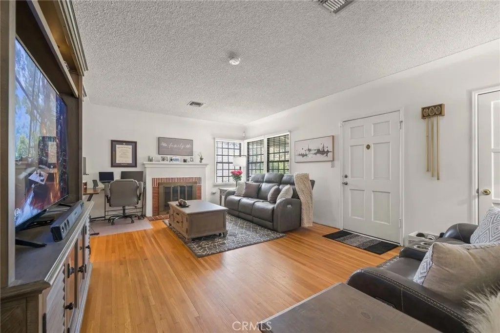 Photo of 1820 S Sierra Vista Avenue, Alhambra, CA 91801 (MLS # AR26091091)