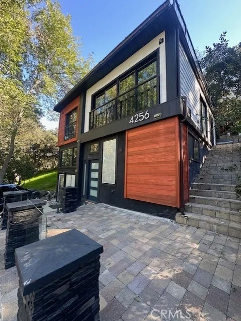 Photo of 4256 Rosario Road, Woodland Hills, CA 91364 (MLS # SR26075700)