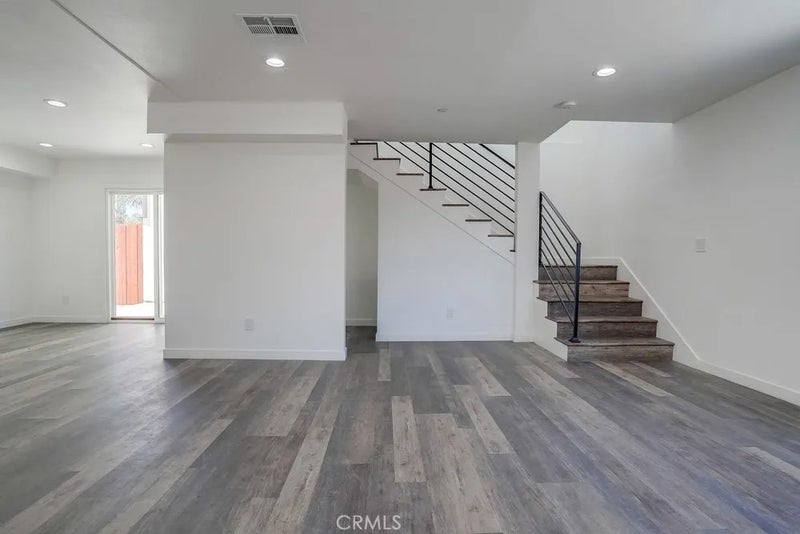 3409 Elizabeth Avenue
