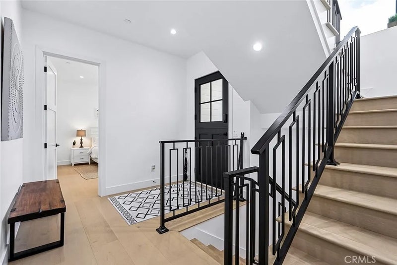 1406 S Catalina B