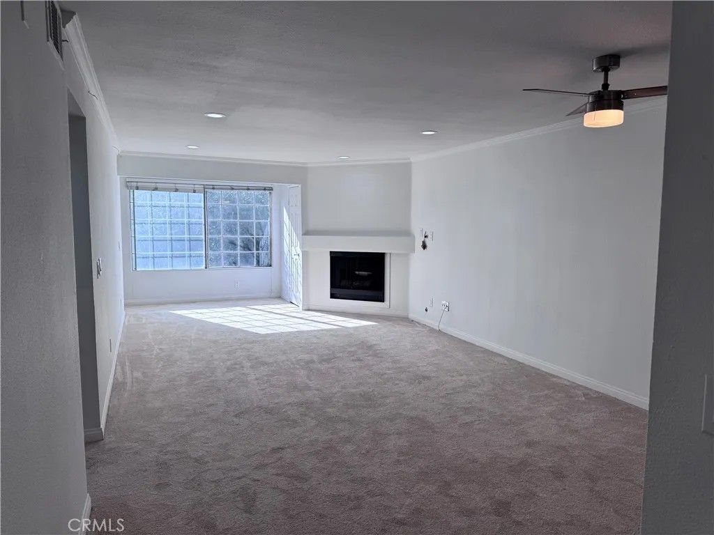 Photo of 5515 Canoga Avenue #221, Woodland Hills, CA 91367 (MLS # SR25277931)