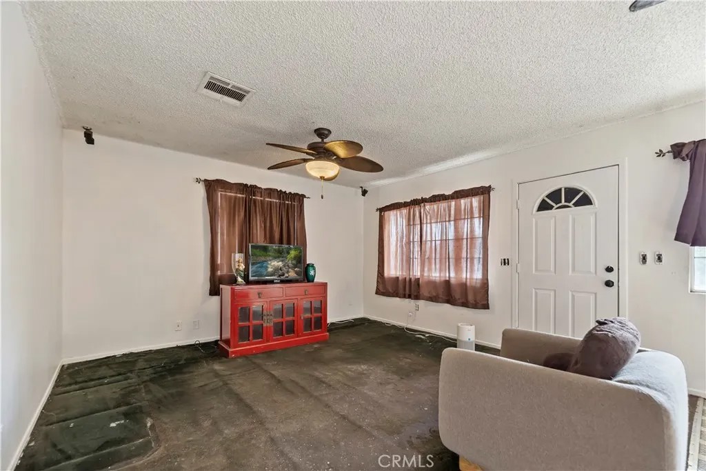 1151 Calzona Street