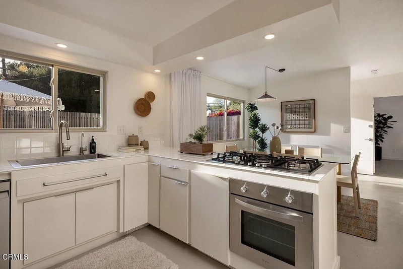 1170 Veronica Springs Road