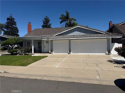 Photo of 20542 Bearsden Cir, Huntington Beach, CA 92646 (MLS # OC26081620)