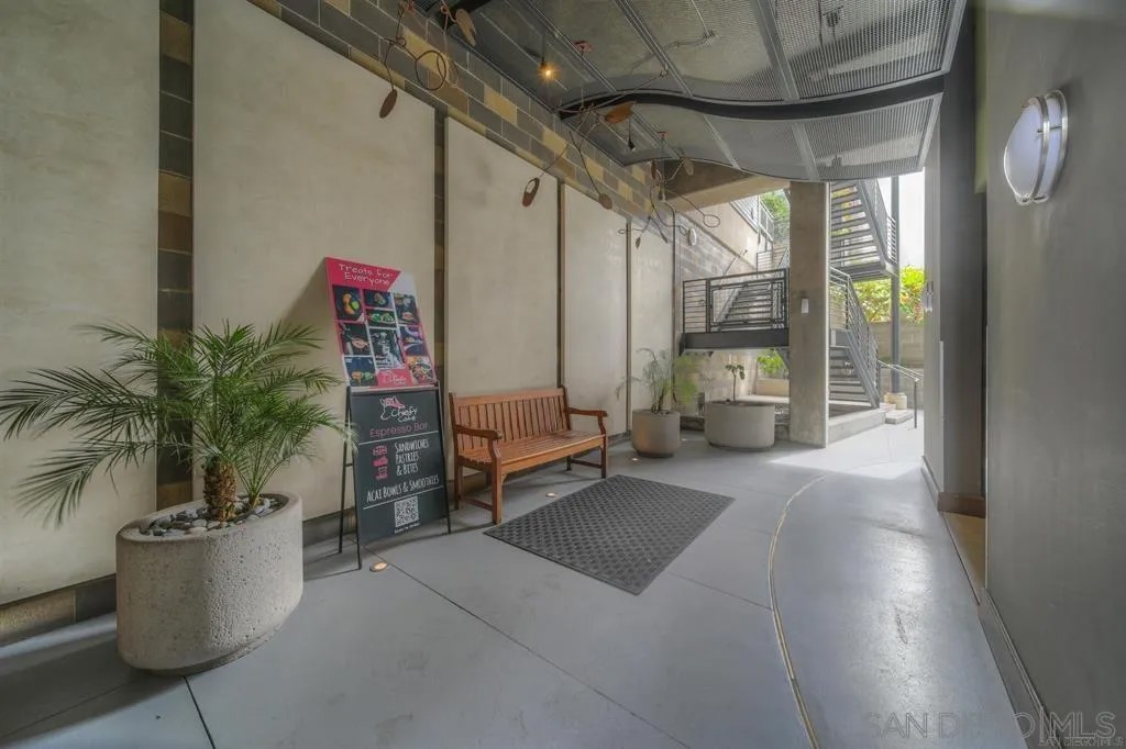 777 6Th Ave 404