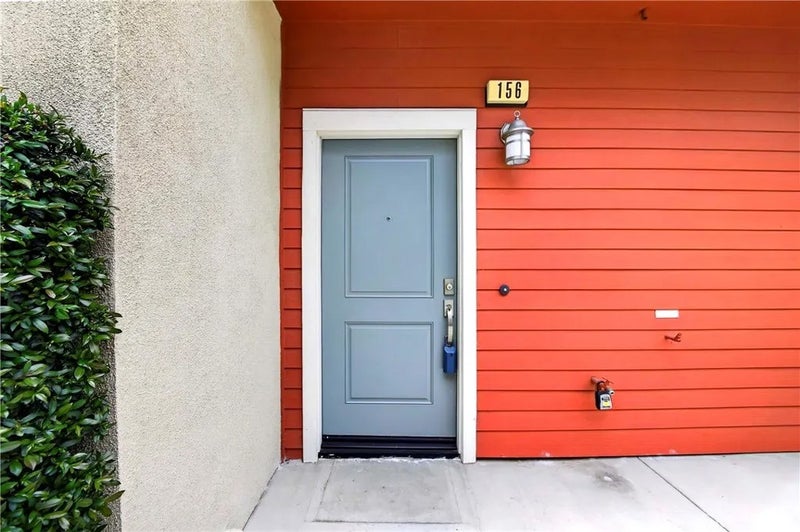 156 N Orange