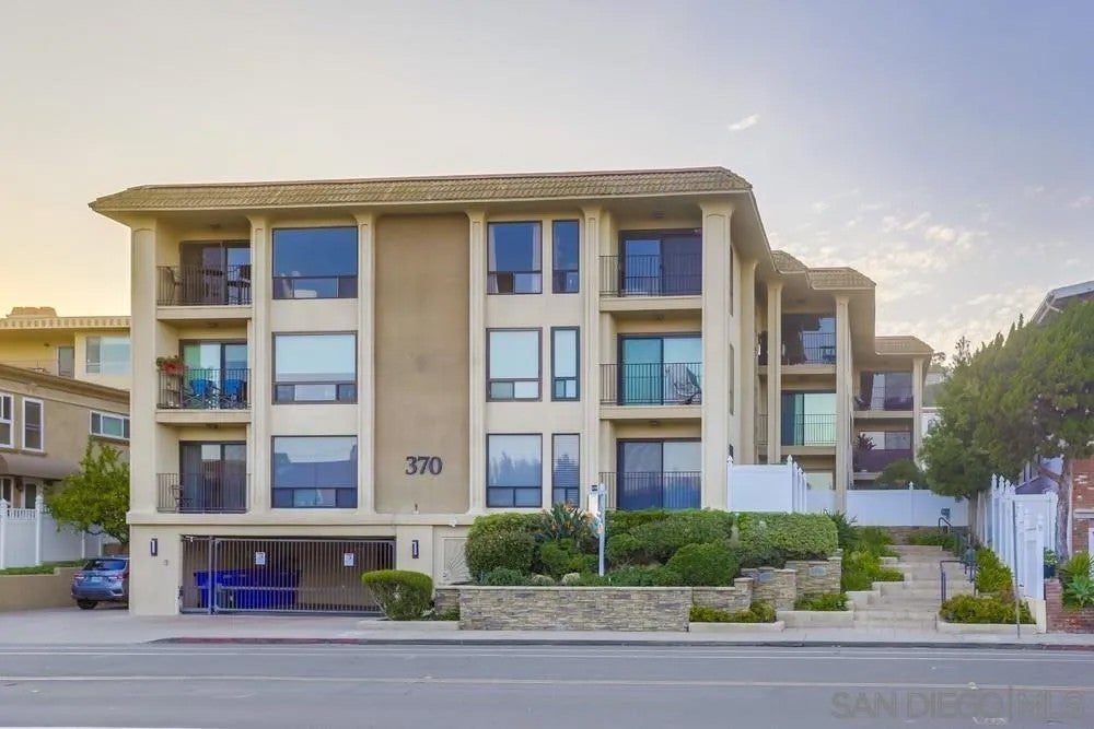 370 Rosecrans St. West 104