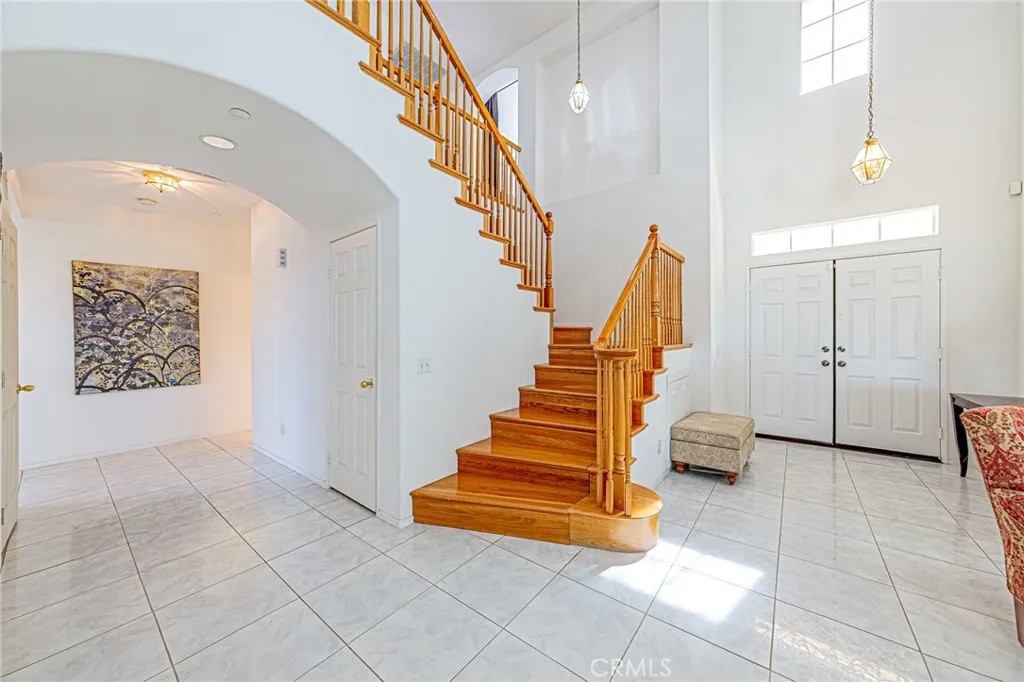 5423 Canmore Court