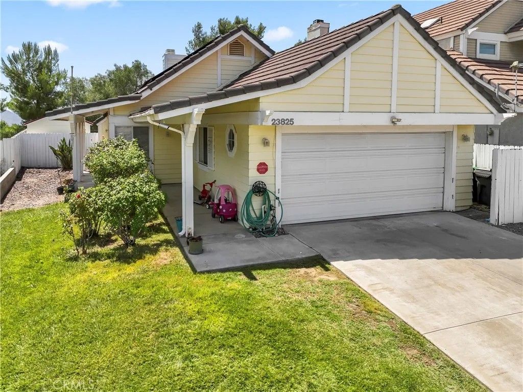Photo of 23825 Five Tribes Trail, Murrieta, CA 92562 (MLS # IV25189475)