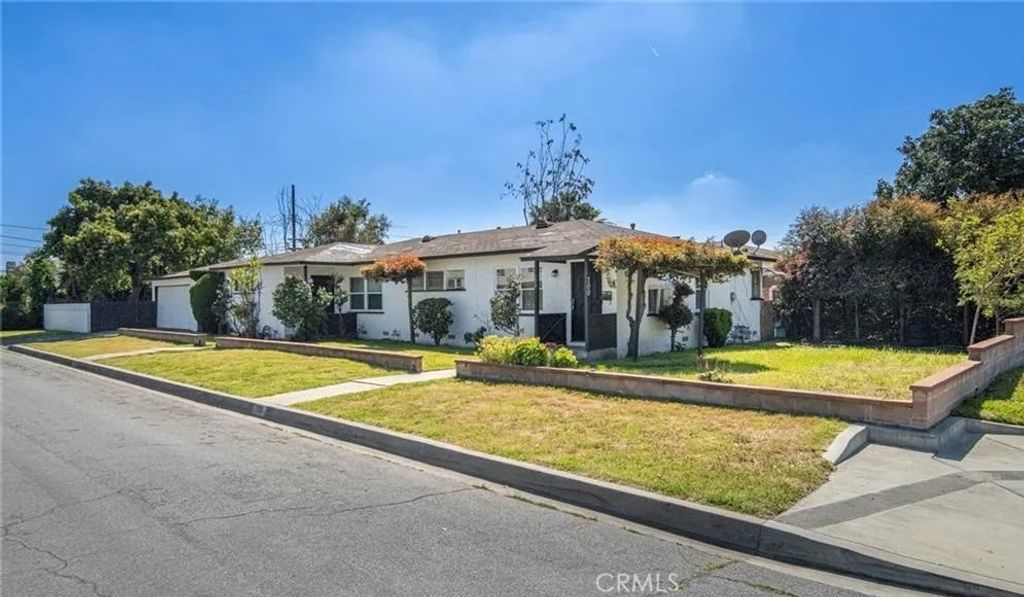 Photo of 700 S 2nd Ave, Arcadia, CA 91006 (MLS # TR25274017)