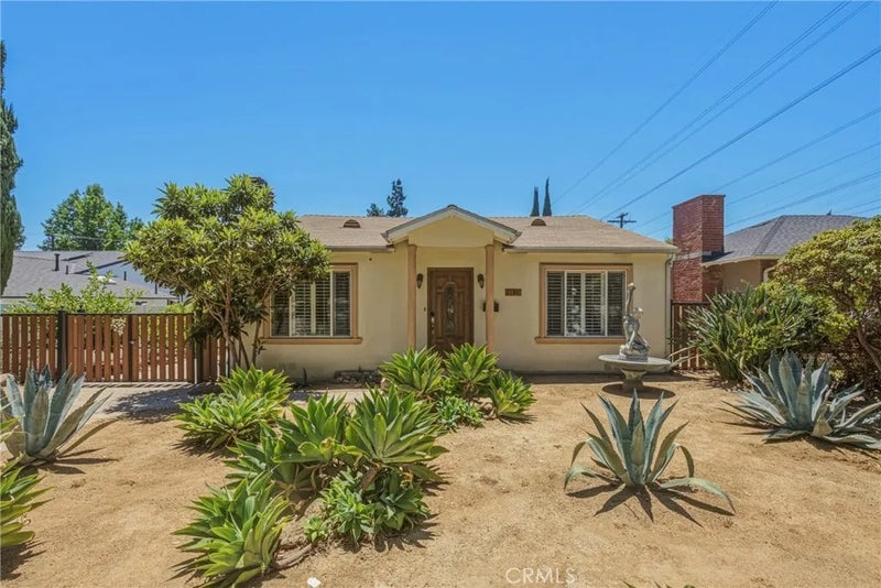 3170 E Orange Grove