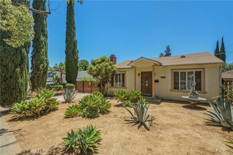 3170 E Orange Grove