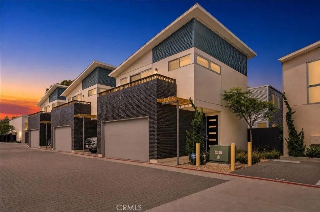 Photo of 1166 Holly Avenue #14, Imperial Beach, CA 91932 (MLS # OC26133047)