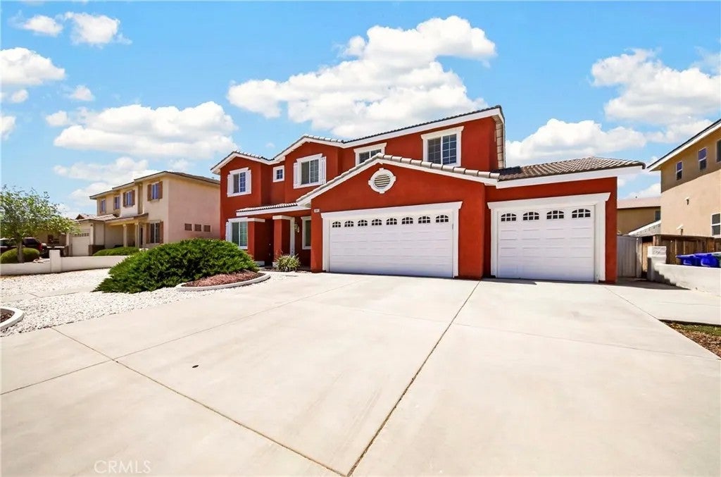 13042 Whispering Creek way
