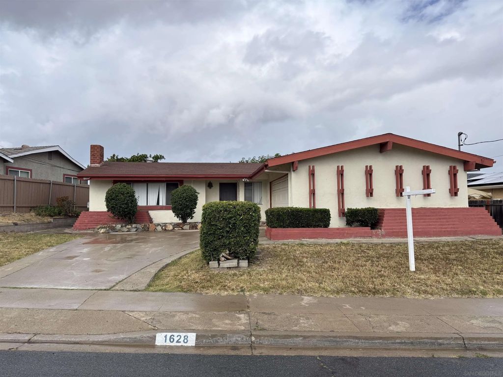 Photo of 1628 La Corta St, Lemon Grove, CA 91945 (MLS # 260008546)