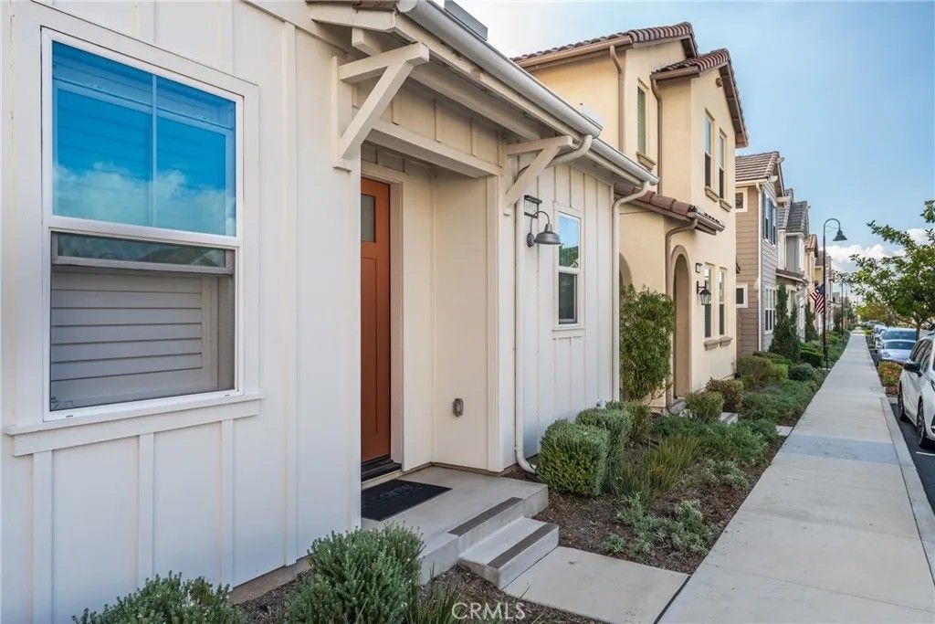 Photo of 6914 Stonecrop Ln, Fontana, CA 92336 (MLS # CV26006864)