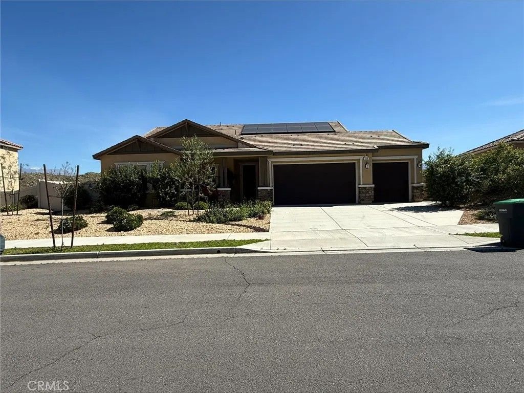 Photo of 553 Chalakat Court, San Jacinto, CA 92582 (MLS # SW26058706)