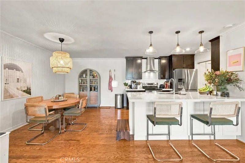 10240 Camarillo 115