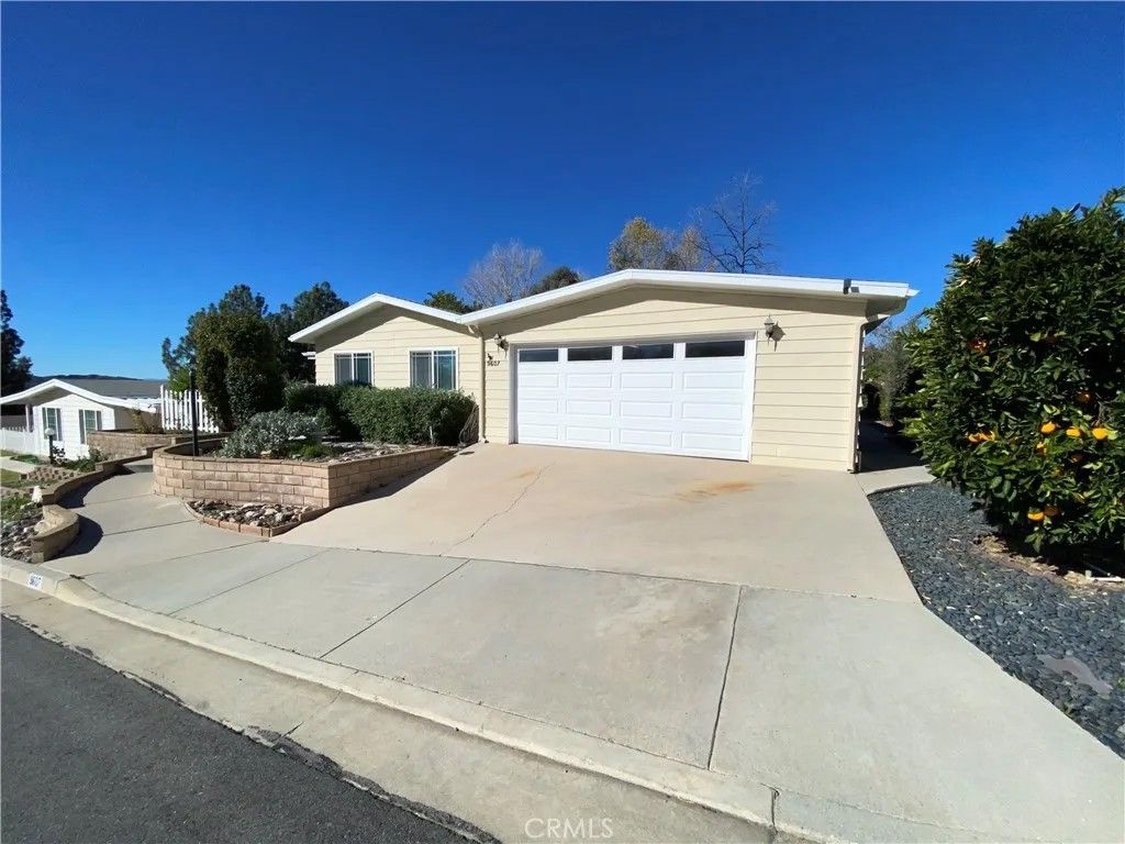 Photo of 9607 Rosedale Drive, Calimesa, CA 92320 (MLS # IG26010164)