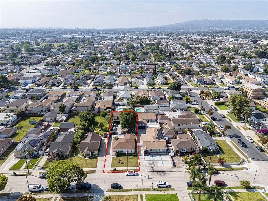 Photo of 1442 W 219th St, Torrance, CA 90501 (MLS # PW26079986)