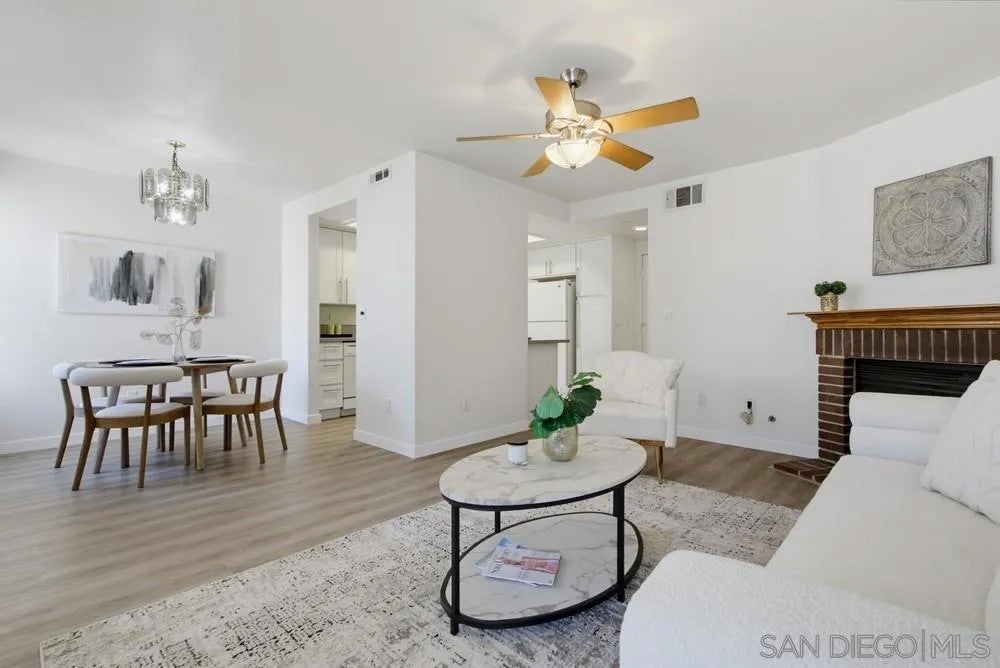 13221 Westmark 22