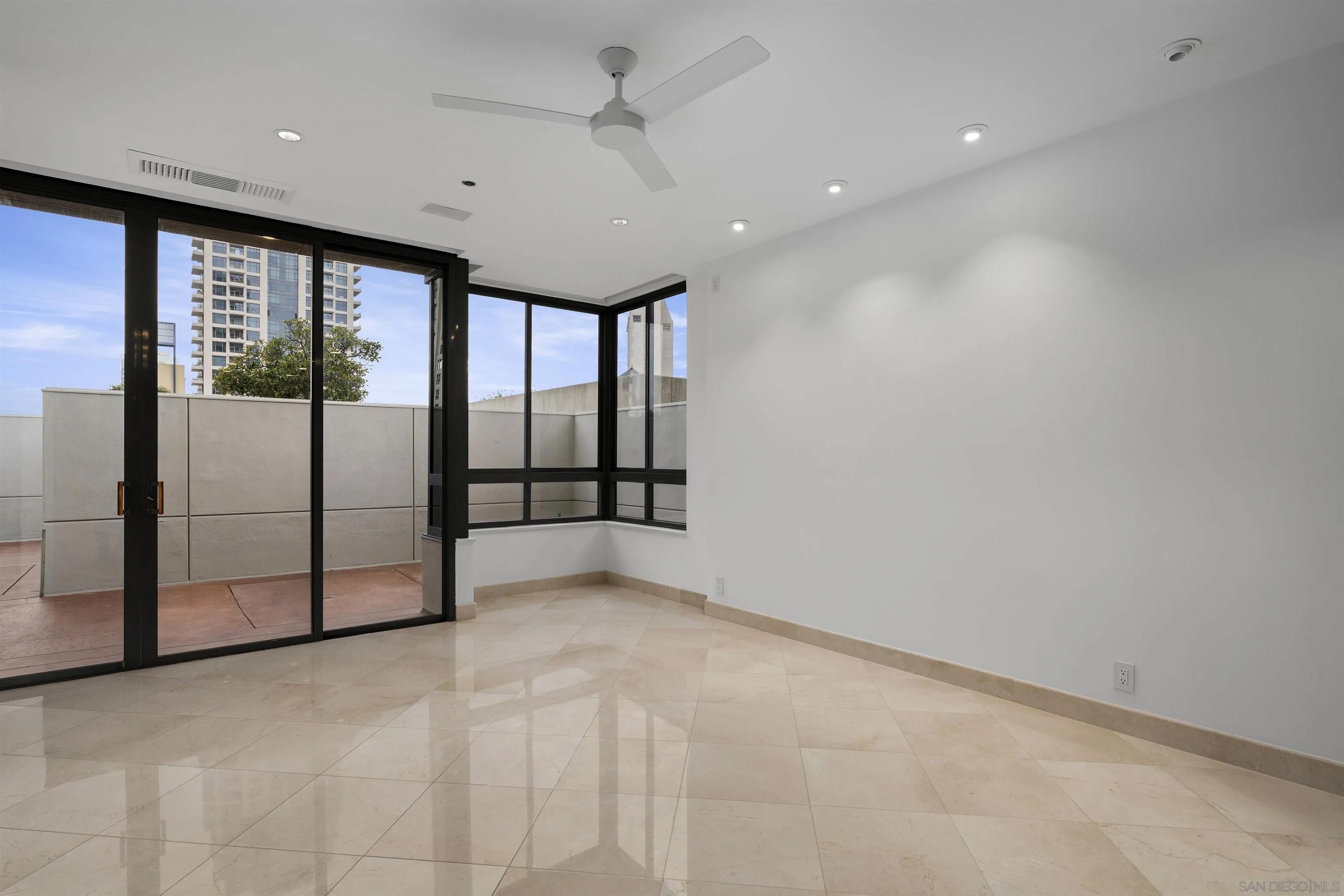 700 Front Street 501