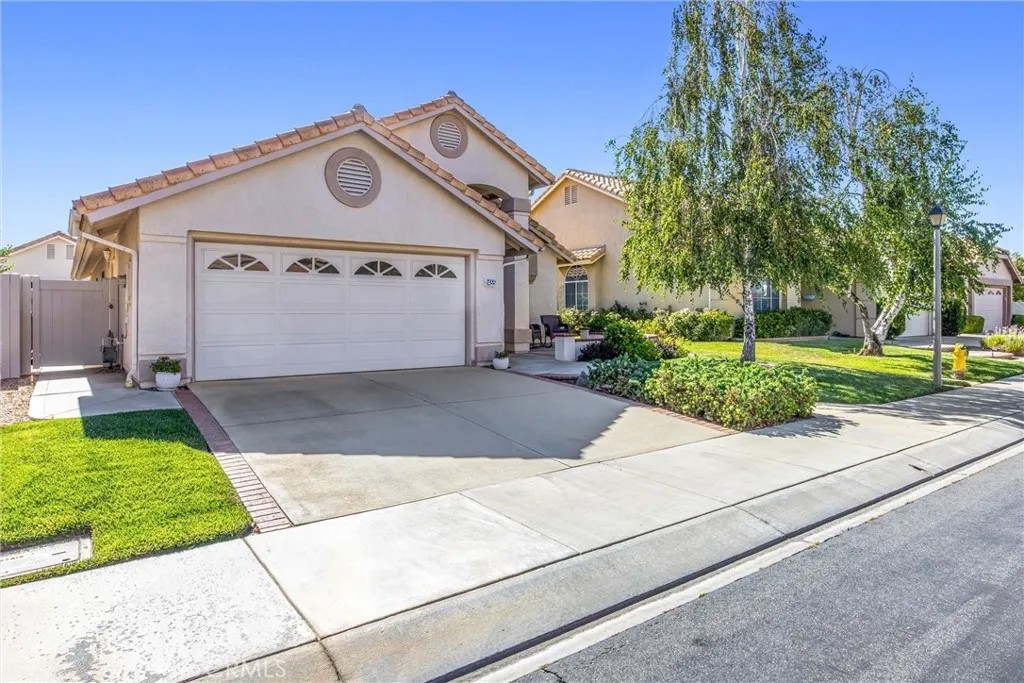 1455 Las Colinas