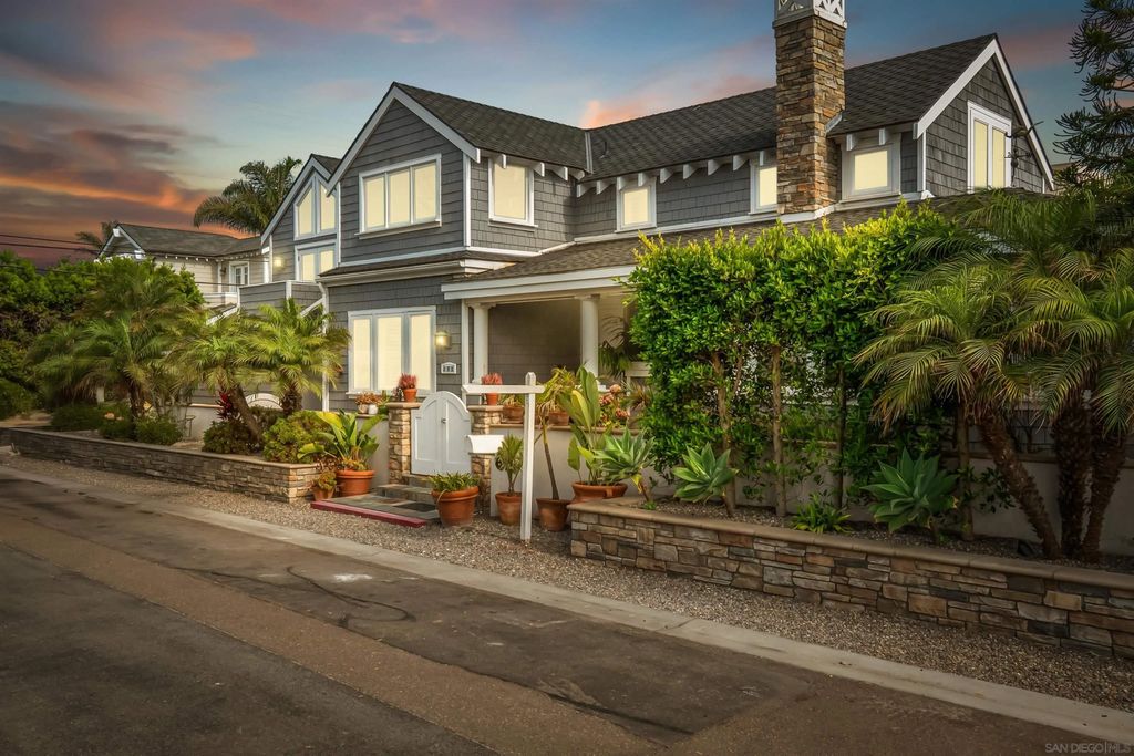 Photo of 211 27Th St, Del Mar, CA 92014 (MLS # 250036566)