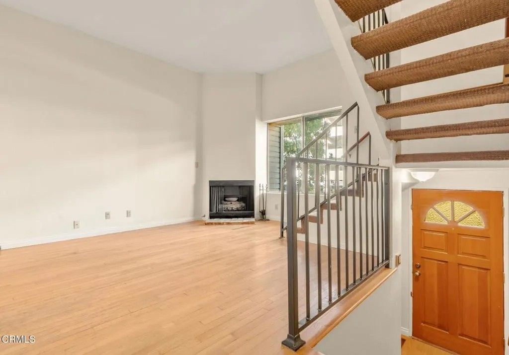 Photo of 283 S Hudson Ave #2, Pasadena, CA 91101 (MLS # P1-26023)