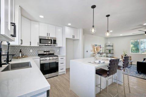 Photo of 560 11th St, Imperial Beach, CA 91932 (MLS # 260013363)