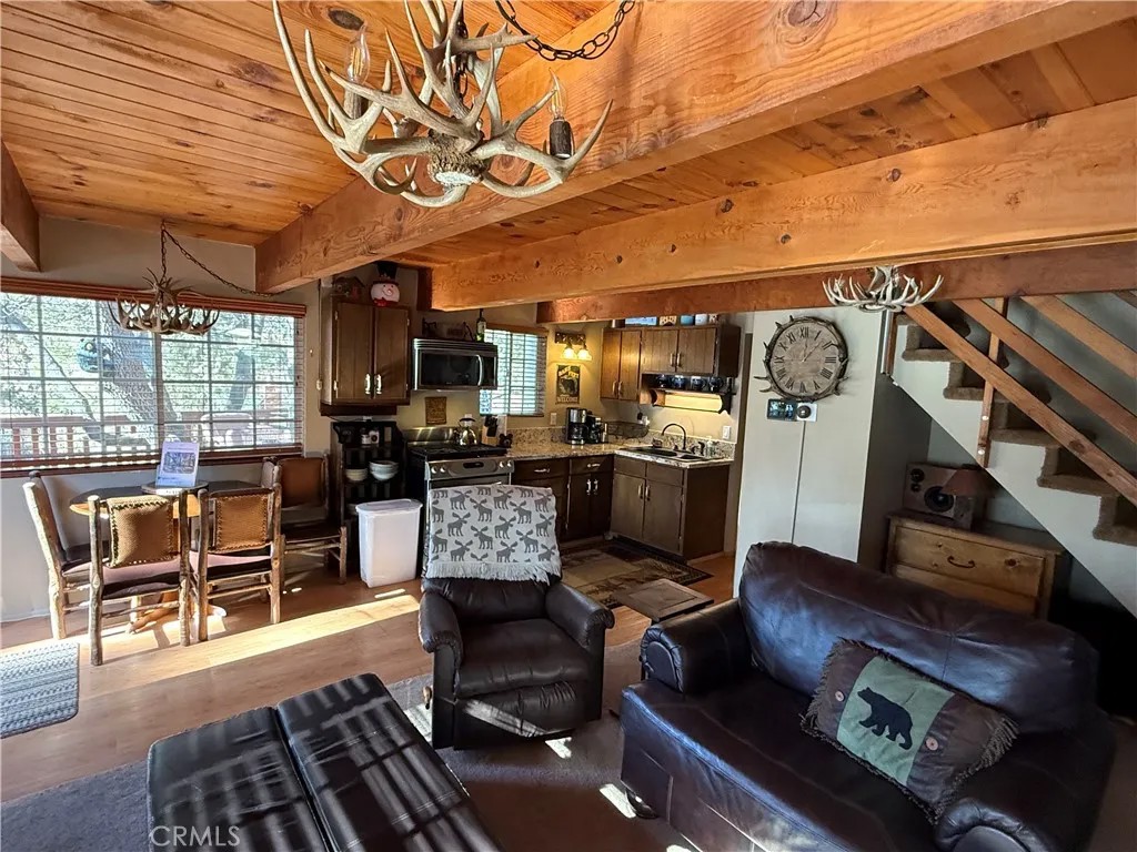 1289 Canyon Road
