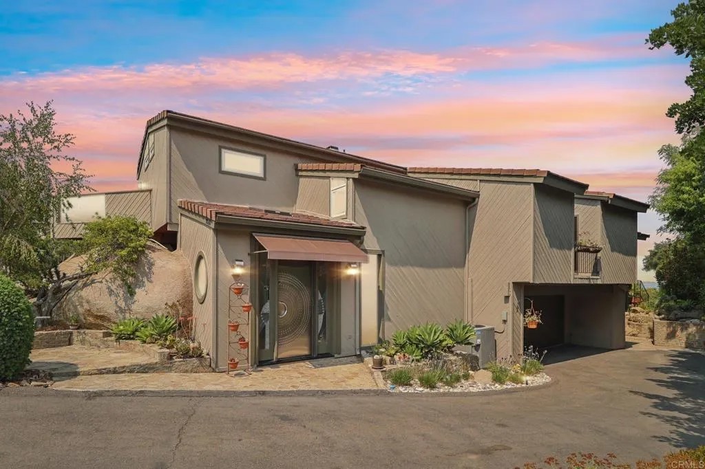 9528 Sage Hill Way