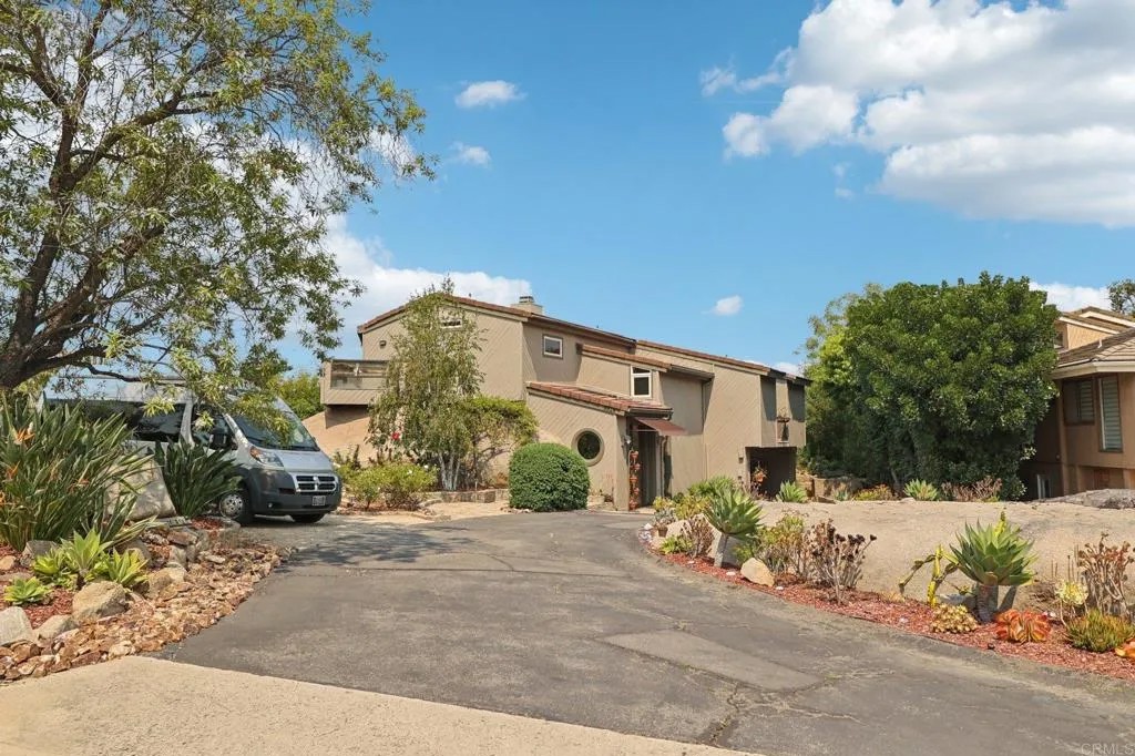 9528 Sage Hill Way